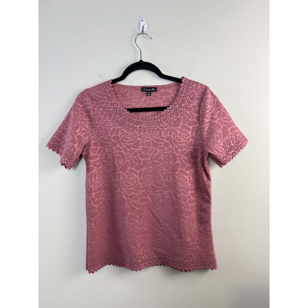 Mauve Floral Rose Top Women's M Embossed Eyelet Scallop Short Sleeve